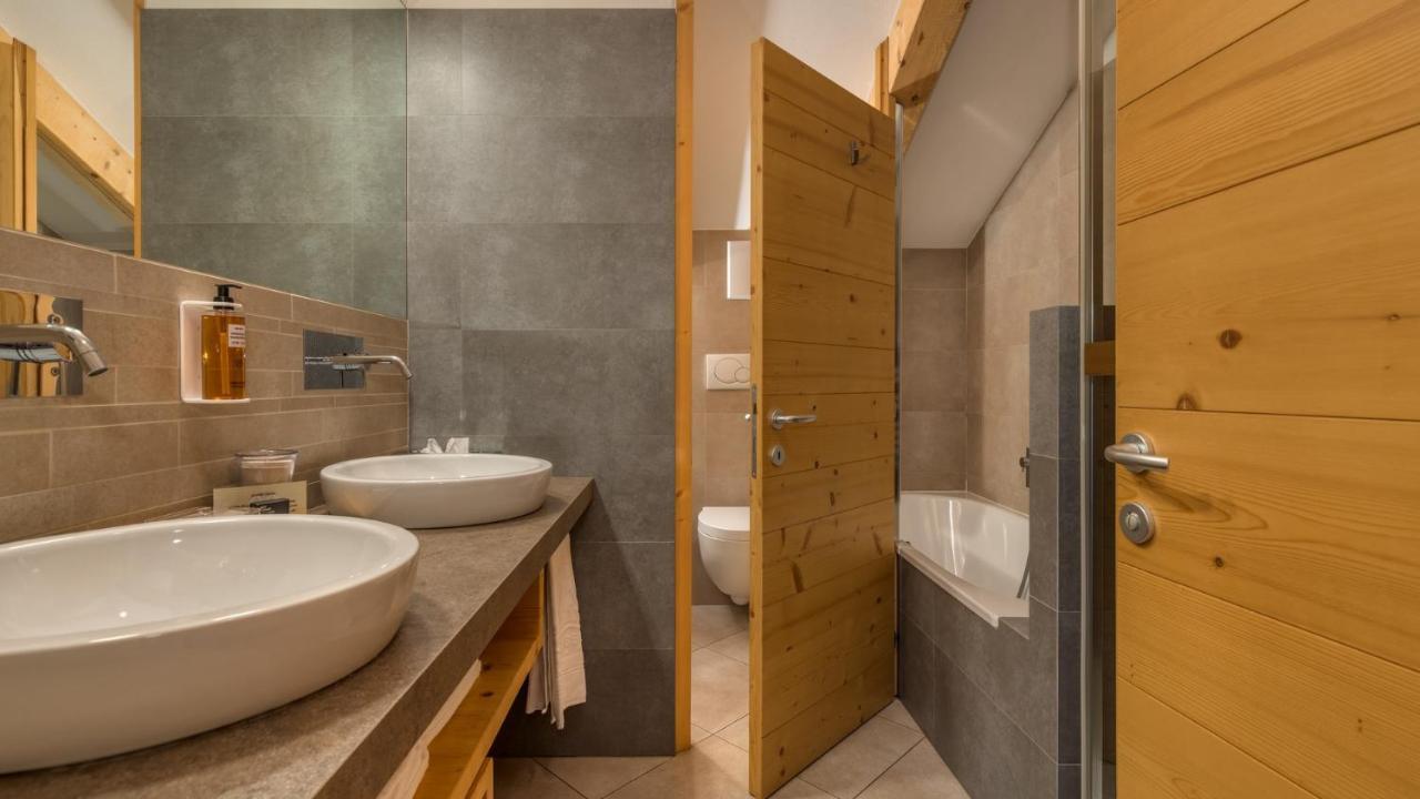 Hotel Maribel Madonna
