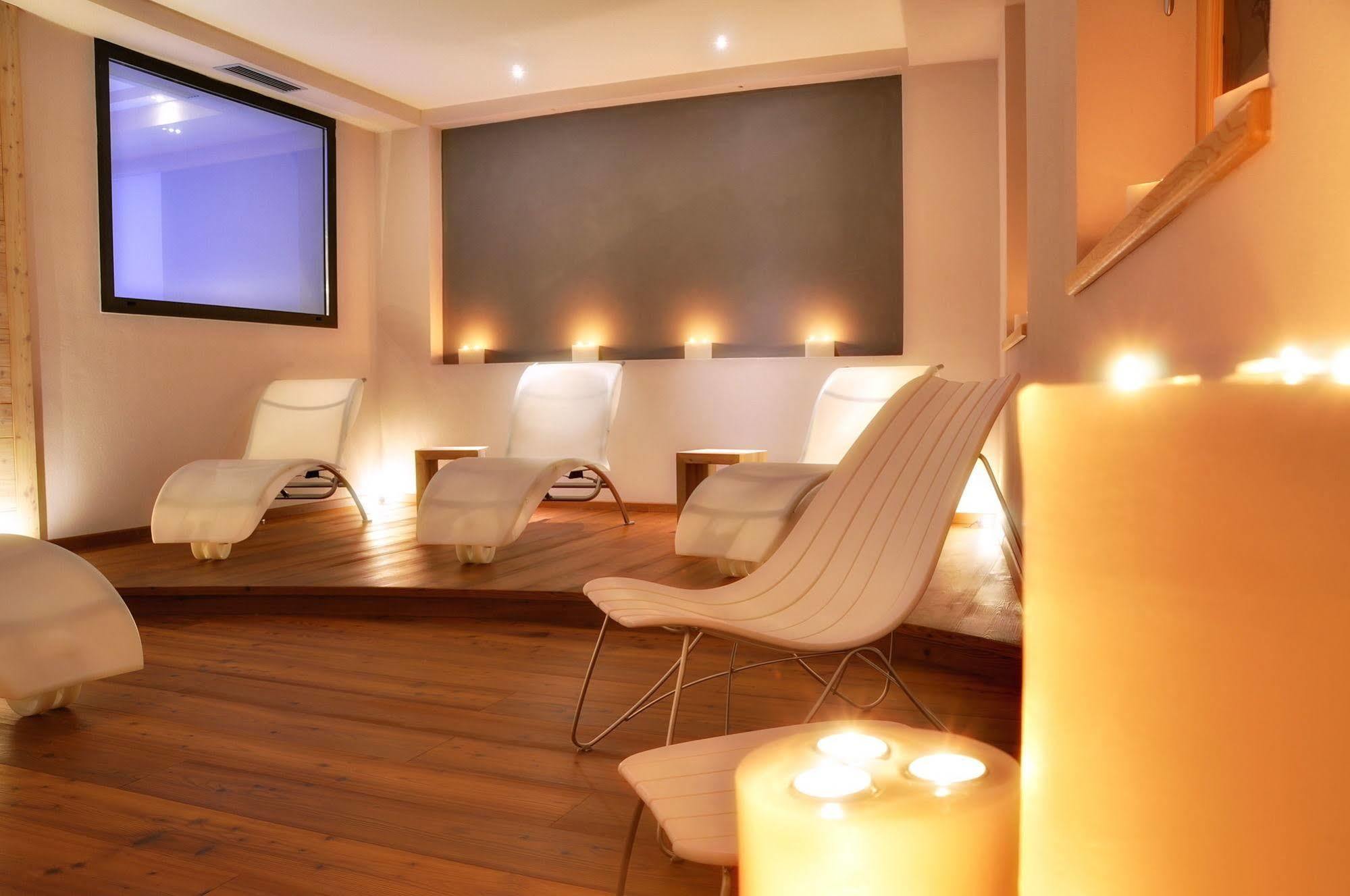 Maribel Hotel 4*